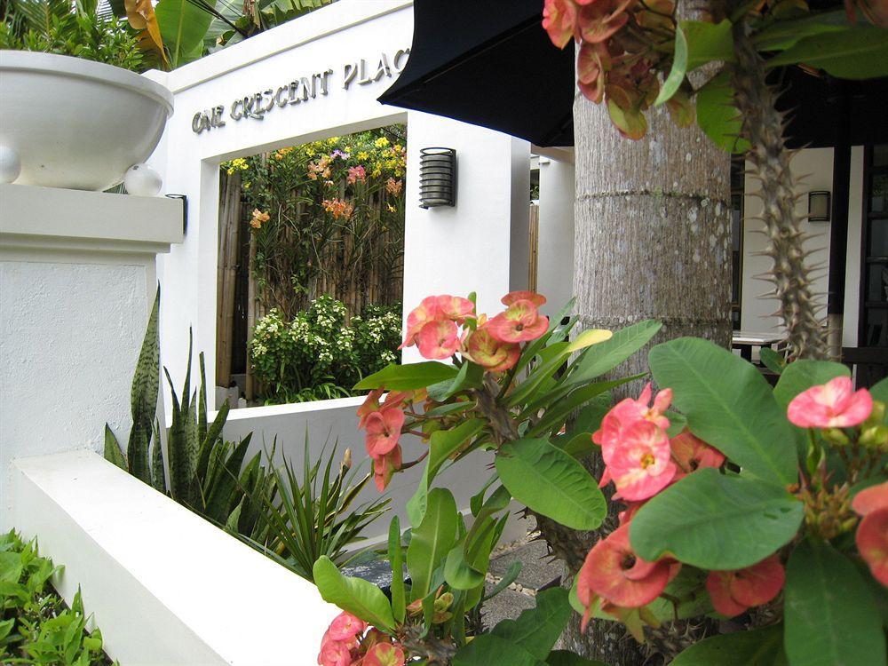 One Crescent Place Hotel Balabag  Exteriér fotografie
